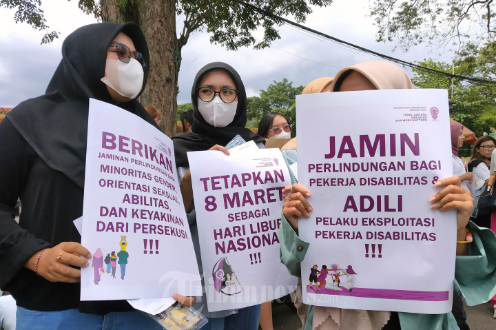 Unjuk Rasa Memperingati Hari Perempuan Sedunia 2023