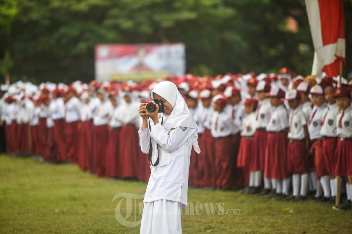 Upacara HUT PGRI ke-71