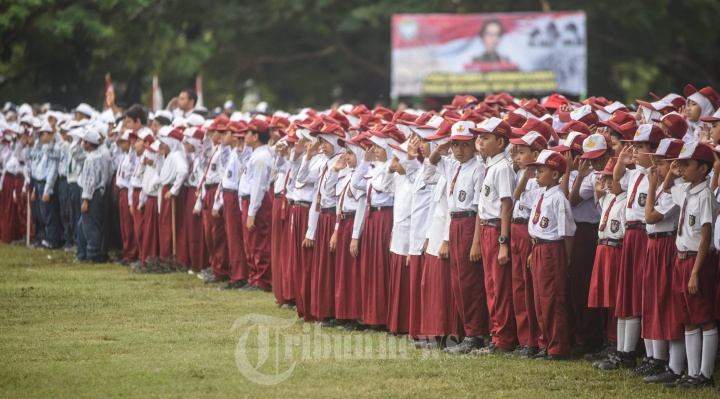 Upacara HUT PGRI ke-71