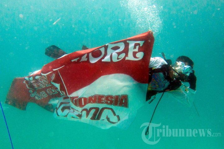 Upacara Penanaman Terumbu Karang di Aceh
