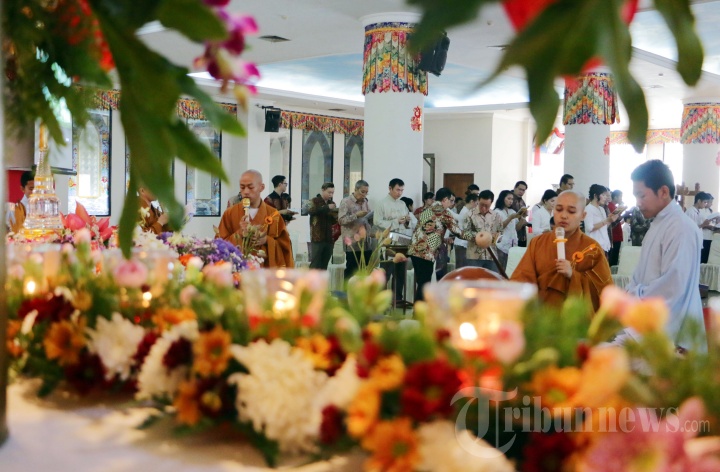Upacara Peringatan Trisuci Waisak 2563/2019 di Semarang