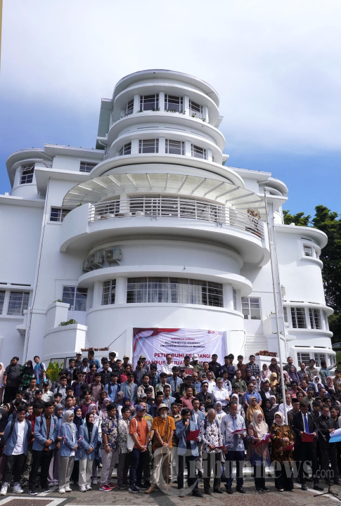 UPI Bandung Kritik Jokowi Lewat Petisi Bumi Siliwangi