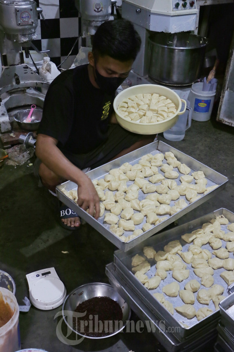 Usaha Rumahan Produksi Roti Valesca Bakery