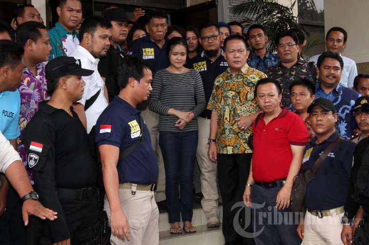 Usai Pelimpahan Jessica Dibawa Ke Rutan Pondok Bambu