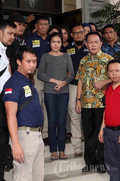 Usai Pelimpahan Jessica Dibawa Ke Rutan Pondok Bambu