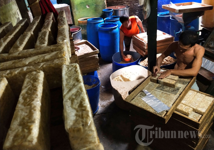 Usai Tiga Hari Mogok, Perajin Tempe Kembali Berproduksi