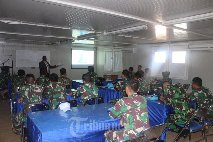 Wadan Satgas TNI RDB Tutup Pelatihan Contingent Training Capsule