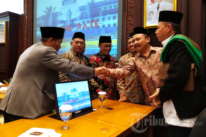 Wagub Jabar Bahas Pesantren Al-Zaytun dengan Tokoh Agama