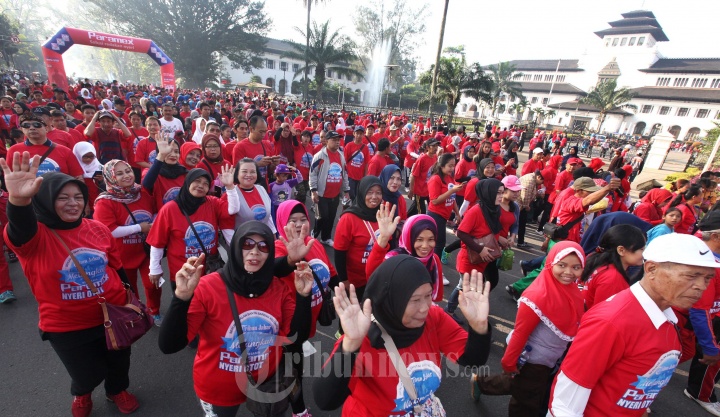Wagub Jabar Hadiri Jalan Sehat Tribun Jabar Paramex