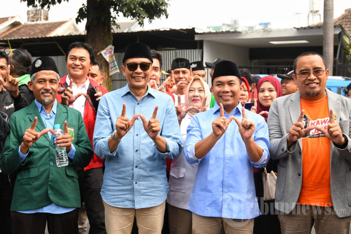 Wahyu Hidayat-Ali Mutohirin Daftar ke KPU Kota Malang