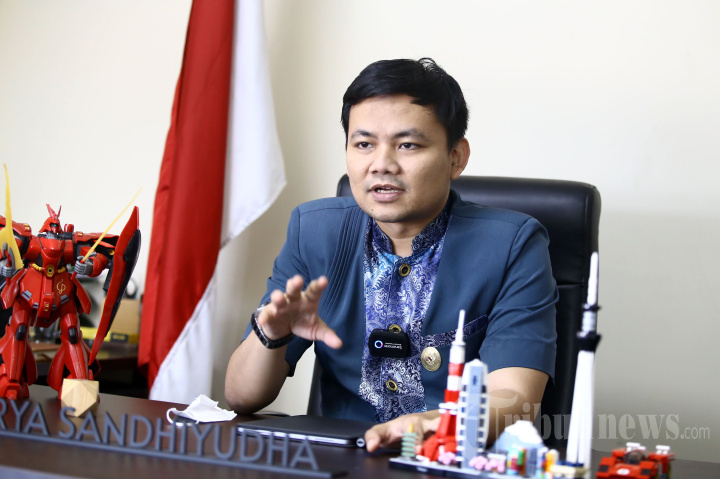 Wakil Ketua Komisi Informasi Pusat Arya Sandhiyudha