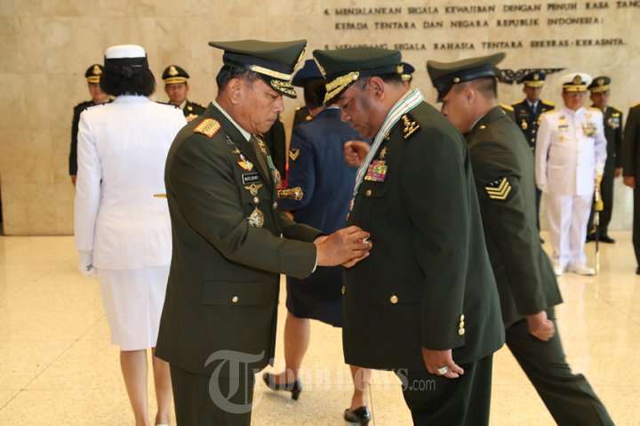 Wakil Pangab Kamboja terima Bintang Kehormatan