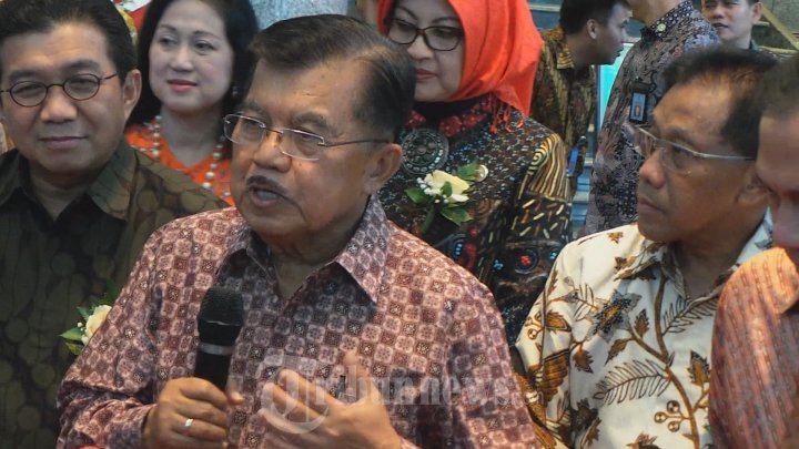 Wakil Presiden Jusuf Kalla Menutup Perdagangan Terakhir BEI