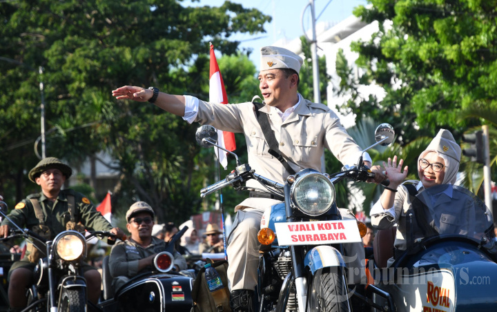 Walikota Surabaya Eri Cahyadi Pimpin Parade Juang