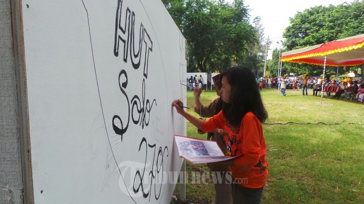 Walkot Solo Buka Lomba Melukis Mural