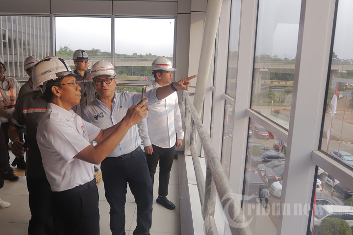 Wamen BUMN Uji Coba LRT Jabodebek