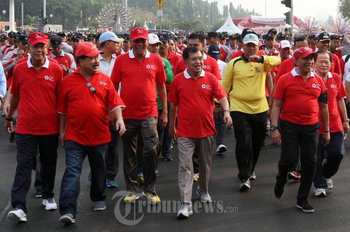 Wapres JK Ikuti Gerak Jalan HUT PMI