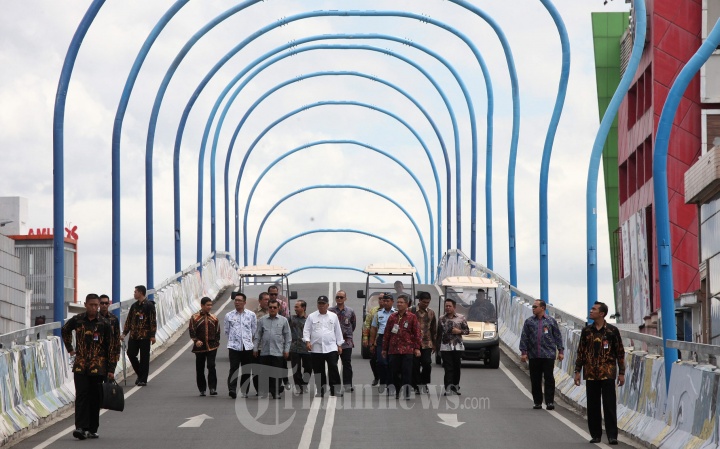Wapres JK Tinjau Jembatan Overpass Pelangi Antapani Bandung