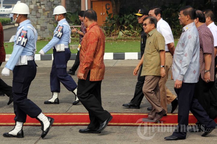 Wapres Tinjau Persiapan KAA Di Bandara Halim Perdanakusuma