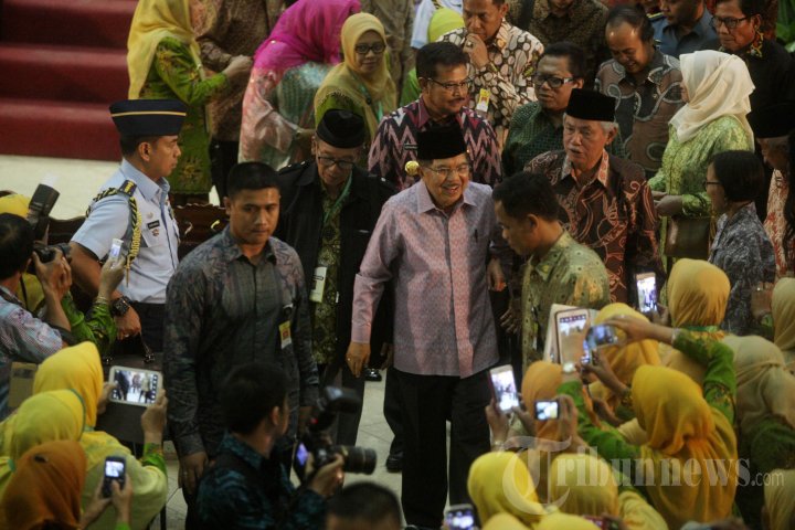 Wapres Tutup Muktamar Satu Abad Aisyiyah