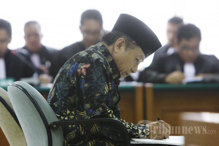 Waryono Karno Jalani Sidang Perdana