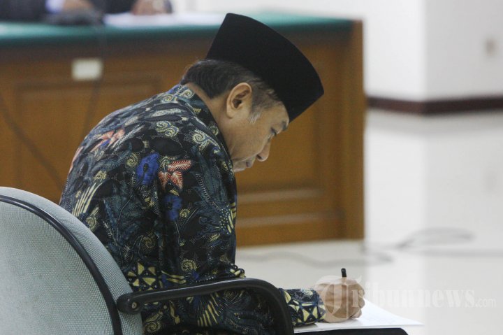 Waryono Karno Jalani Sidang Perdana