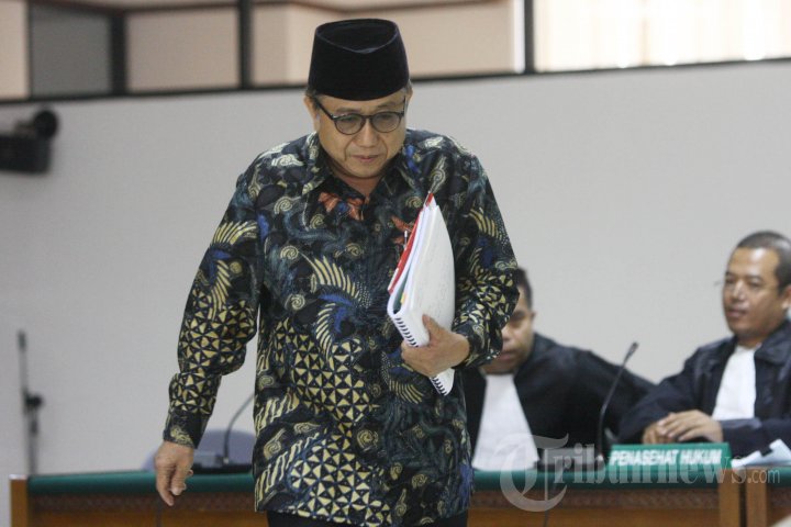 Waryono Karno Jalani Sidang Perdana