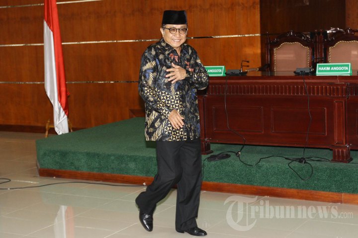 Waryono Karno Jalani Sidang Perdana