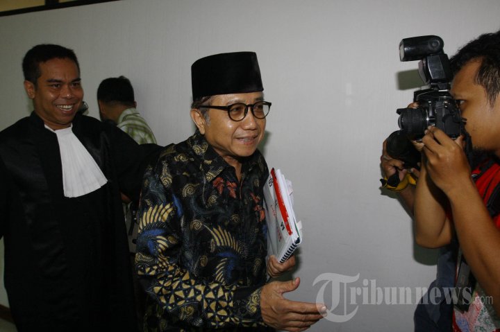 Waryono Karno Jalani Sidang Perdana