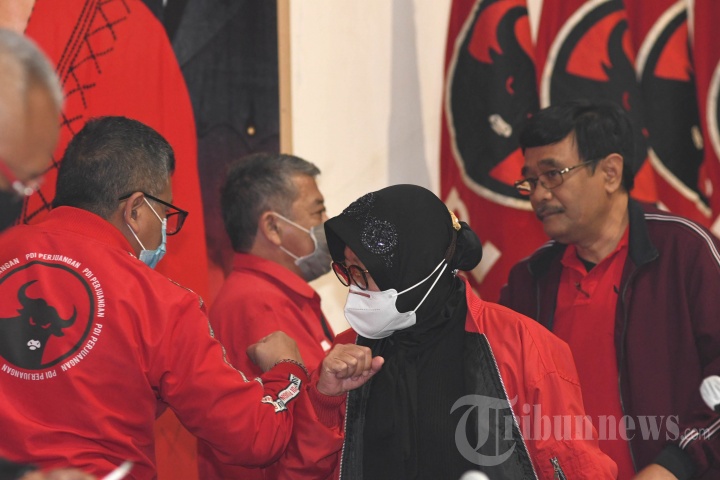 Whisnu dan Risma Hadiri Rapat Konsolidasi Internal DPD PDIP Jatim