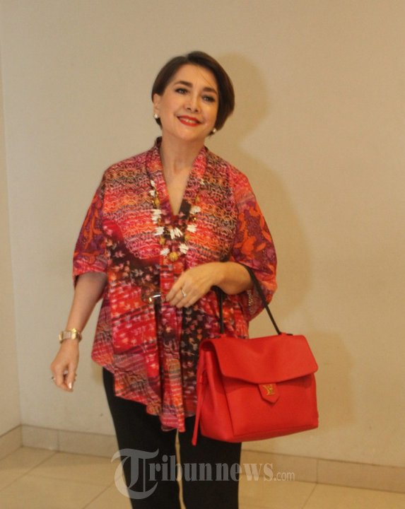 Widyawati Hadiri Peluncuran Usmar Ismail Awards 2016