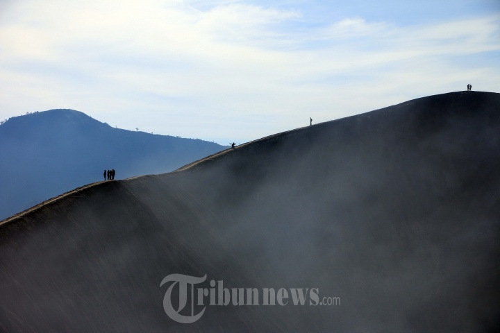 Wisata Keindahan Sunrise Gunung Bromo