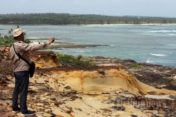 Wisata Tanjung Datuk Natuna