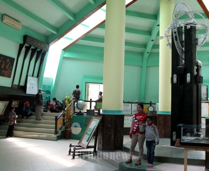Wisata Tugu Khatulistiwa Pontianak
