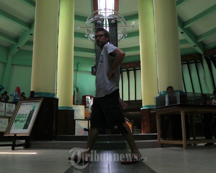 Wisata Tugu Khatulistiwa Pontianak