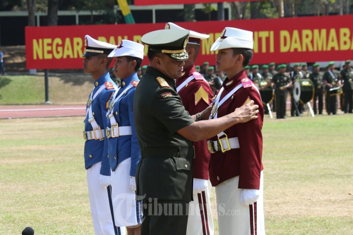 Wisuda Prajurit dan Bhayangkara Akademi TNI dan Akpol