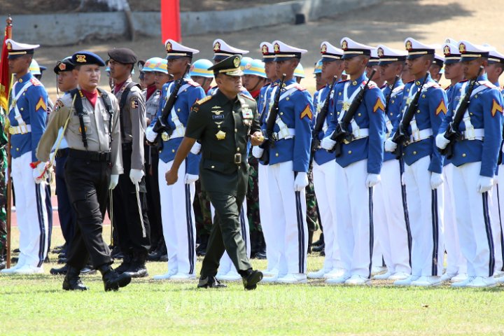 Wisuda Prajurit dan Bhayangkara Akademi TNI dan Akpol
