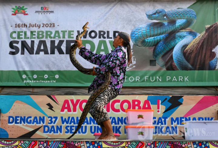 World Snake Day Di Predator Fun Park Kota Batu
