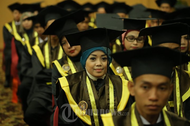 Yayasan Pendidikan Publik Sulsel Gelar Wisuda