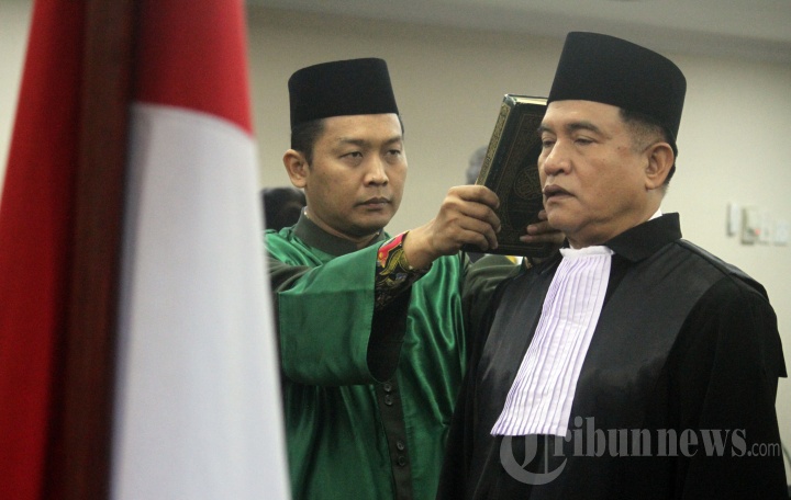 Yusril Menjadi Advokat Peradi
