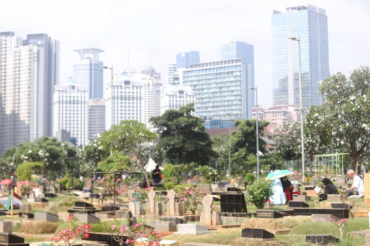 Ziarah Kubur Saat Lebaran Hari Kedua
