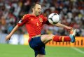 Tendangan Andres Iniesta  
