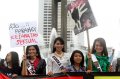 Aksi Damai Finalis Puteri Indonesia 2012-2013