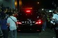 Mobil Wanda Hamidah Meninggalkan BNN