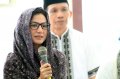 Wanda Hamidah Santuni Anak Yatim