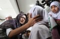 Wanda Hamidah Santuni Anak Yatim