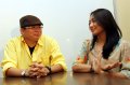 Kiki saat diramal oleh Suhu Naga