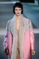 Foto Fashion Show Rancangan Marc Jacobs untuk Louis Vuitton