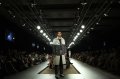 Fashion Show IKAT Indonesia Karya Didiet Maulana