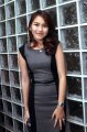Ayu Ting Ting Menjadi Pelayan Restoran